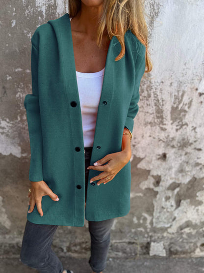 ADRIANA | CARDIGAN TRICOTÉ AVEC BOUTONS ET CAPUCHE